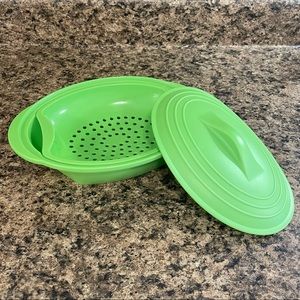 SILICONE Multipurpose Steamer or Cooker Green
